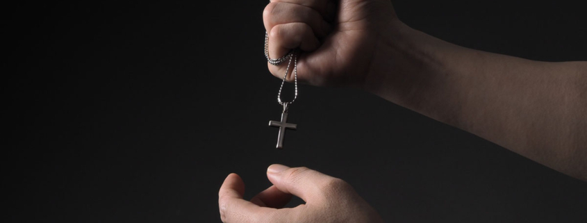Hospital Demands Christian Cross be ‘Out of Sight’