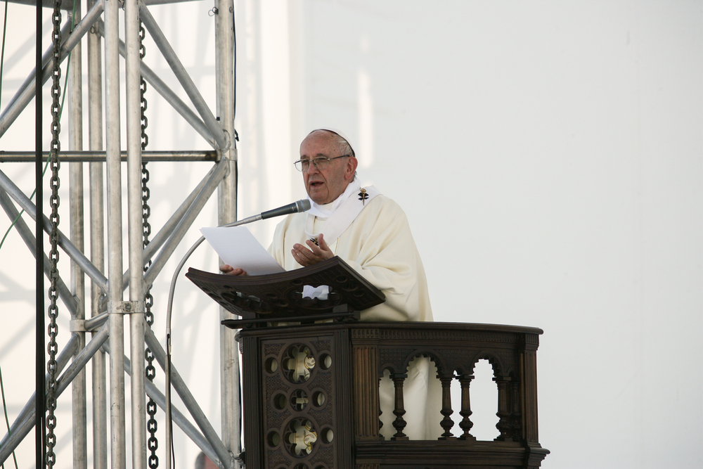 Pope Cites Buddha in Plea for Interfaith Harmony