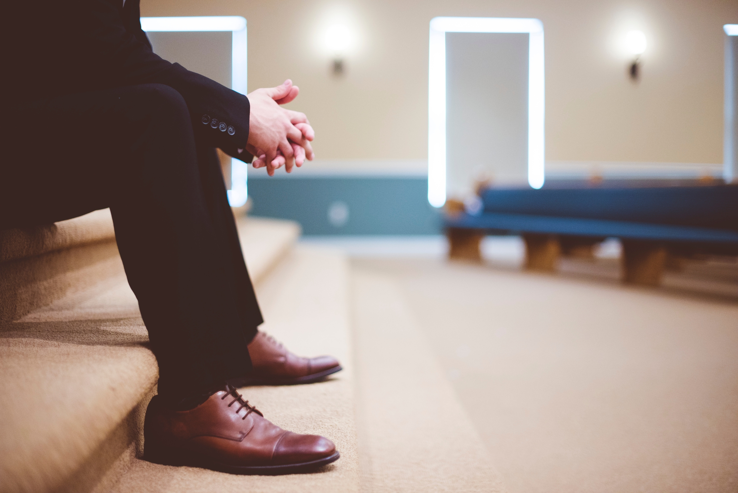 Poll Exposes a Divide between Liberal Pastors and Conservative Pews