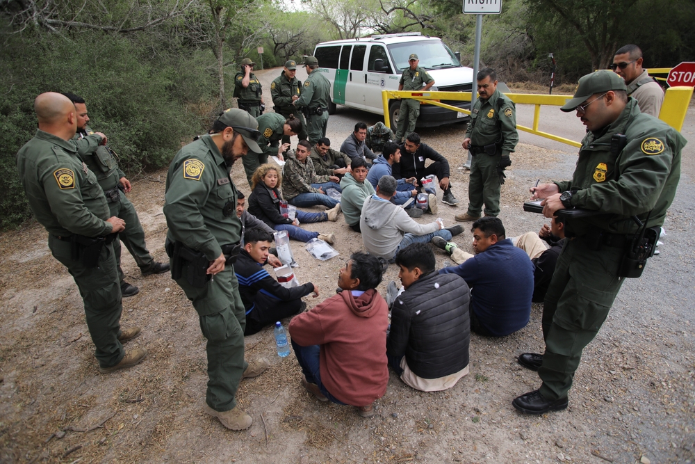 December Border Surge Sets Alarming Record: 371,000 Illegal Crossings